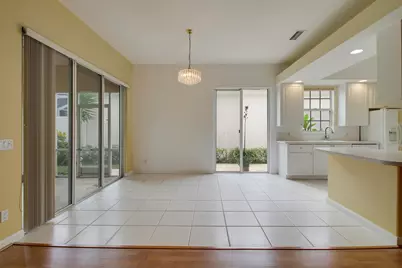 10755 Wharton Way, Palm Beach Gardens, FL 33412 - Photo 5