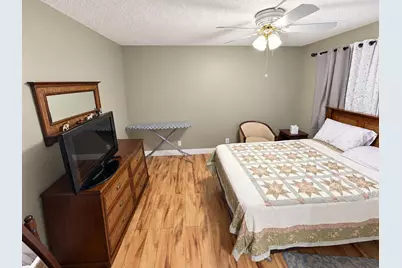 3810 Via Poinciana #303, Greenacres, FL 33467 - Photo 5