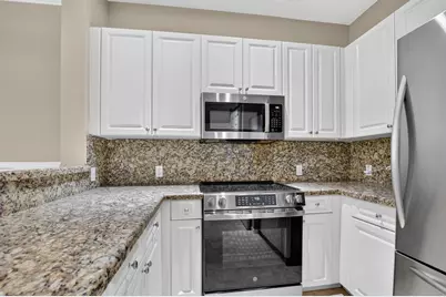 2557 Riverside Drive, Coral Springs, FL 33065 - Photo 15