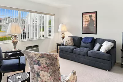 339 Northampton Q, West Palm Beach, FL 33417 - Photo 3