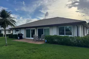 10548 Greentrail Dr S, Boynton Beach, FL 33436 - Photo 23