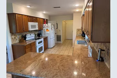 10548 Greentrail Drive S, Boynton Beach, FL 33436 - Photo 9