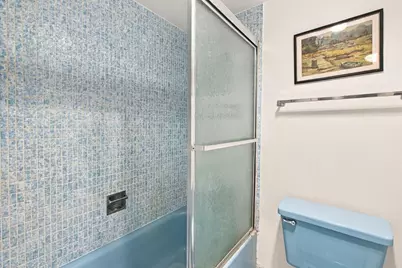 20400 W Country Club Drive #609, Aventura, FL 33180 - Photo 17