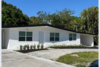 508 Palm Avenue, Fort Pierce, FL 34982 - Photo 1