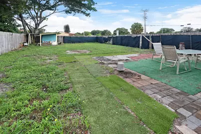 207 SW 4th Street, Deerfield Beach, FL 33441 - Photo 19