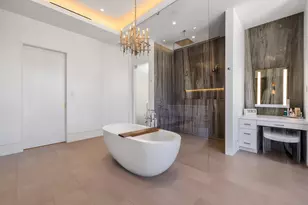 2423 Castilla Isle, Fort Lauderdale, FL 33301 - Photo 41