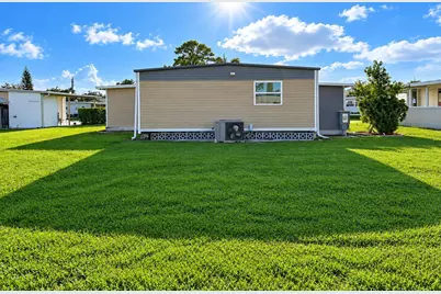 8572 Crown Drive, Boynton Beach, FL 33436 - Photo 37