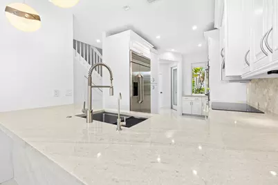 88 N Lakeshore Drive, Hypoluxo, FL 33462 - Photo 13