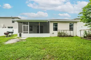 6089 Wildfire Wy, West Palm Beach, FL 33415 - Photo 21