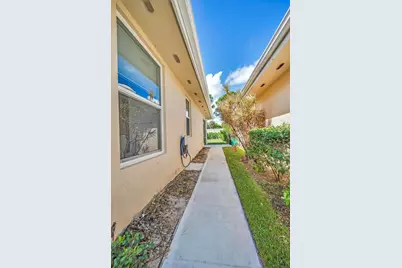 176 NW Bentley Circle, Port Saint Lucie, FL 34986 - Photo 35