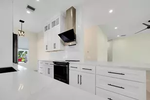 176 NW Bentley Cir, Port Saint Lucie, FL 34986 - Photo 9