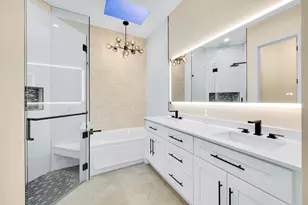 176 NW Bentley Cir, Port Saint Lucie, FL 34986 - Photo 19
