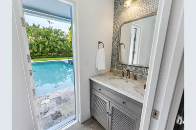 730 Camino Lakes Circle, Boca Raton, FL 33486 - Photo 15