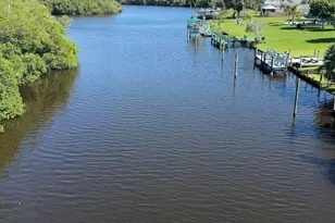 1219 SE Coral Reef St, Port Saint Lucie, FL 34983 - Photo 25