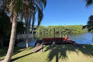1219 SE Coral Reef St, Port Saint Lucie, FL 34983 - Photo 5