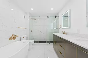 877 NE 195th St, Miami, FL 33179 - Photo 11