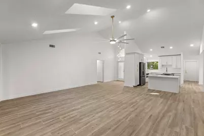 107 Golfview Court, Palm Beach Gardens, FL 33418 - Photo 13