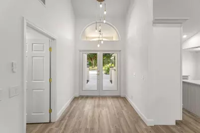 107 Golfview Court, Palm Beach Gardens, FL 33418 - Photo 11