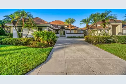 107 Golfview Court, Palm Beach Gardens, FL 33418 - Photo 3