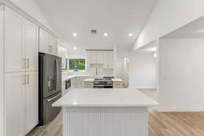 107 Golfview Court, Palm Beach Gardens, FL 33418 - Photo 15
