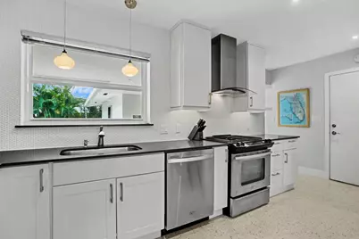3960 NE 16th Avenue, Oakland Park, FL 33334 - Photo 25