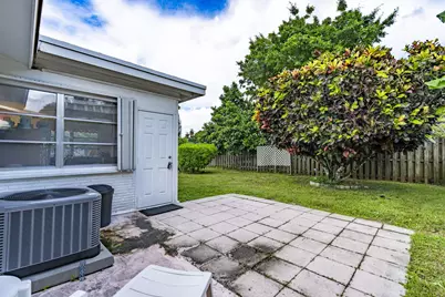 7307 NW 62nd Street, Tamarac, FL 33321 - Photo 21