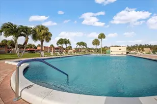 160 Lake Frances Dr, West Palm Beach, FL 33411 - Photo 3