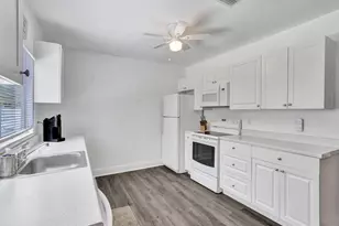 4422 Sea Grape Dr, Lauderdale by the Sea, FL 33308 - Photo 19