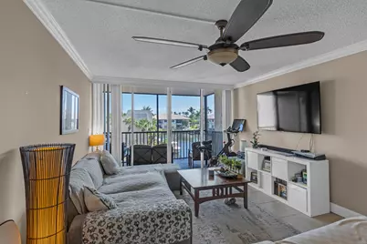 6 Royal Palm Way #307, Boca Raton, FL 33432 - Photo 3