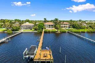 2362 NW Bay Colony Ct, Stuart, FL 34994 - Photo 23