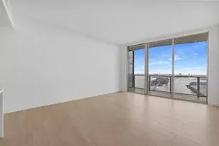 1400 Biscayne Blvd, Miami, FL 33132 - Photo 13