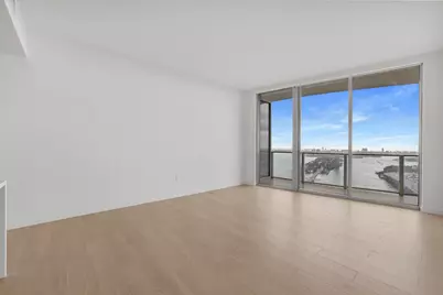 1400 Biscayne Boulevard #4003, Miami, FL 33132 - Photo 13