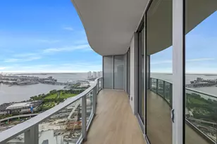 1400 Biscayne Blvd, Miami, FL 33132 - Photo 1