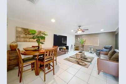 281 Amber Court, Royal Palm Beach, FL 33411 - Photo 5