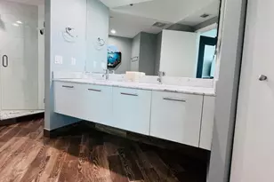 500 Brickell Ave, Miami, FL 33131 - Photo 21