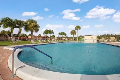 160 Lake Frances Drive, West Palm Beach, FL 33411 - Photo 3
