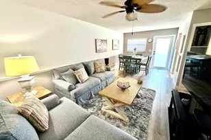 960 Crystal Lake, Deerfield Beach, FL 33064 - Photo 5