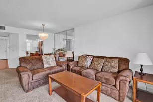 12750 SW 15th St, Pembroke Pines, FL 33027 - Photo 17