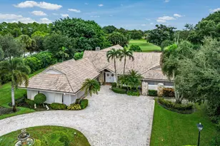 9 Alnwick Rd, Palm Beach Gardens, FL 33418 - Photo 1