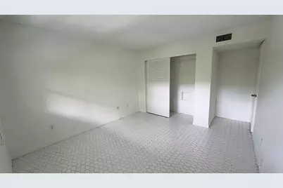 879 NE 195th Street #Apt 227, Miami, FL 33179 - Photo 21