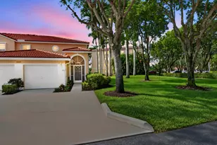 12467 Crystal Pointe Dr, Boynton Beach, FL 33437 - Photo 3