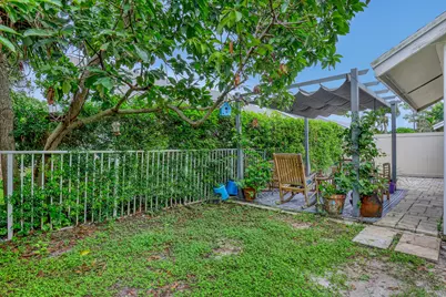 949 Honeytree Lane #A, Wellington, FL 33414 - Photo 25