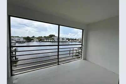 309 Lake Circle #202, North Palm Beach, FL 33408 - Photo 1