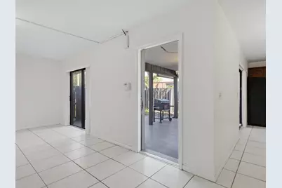 6345 Red Pine Lane #A, Greenacres, FL 33415 - Photo 5