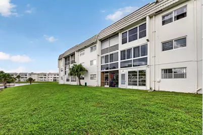 8100 Sunrise Lakes Boulevard #109, Sunrise, FL 33322 - Photo 19