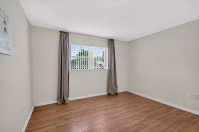 8100 Sunrise Lakes Boulevard #109, Sunrise, FL 33322 - Photo 13