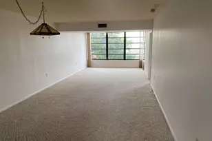 3500 Whitehall Dr, West Palm Beach, FL 33401 - Photo 7