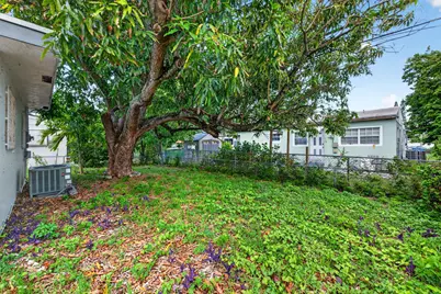 130 NE 51st Street, Oakland Park, FL 33334 - Photo 27