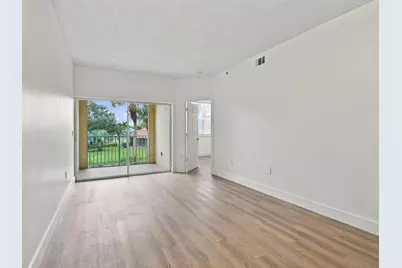 2020 Greenview Shores Boulevard #109, Wellington, FL 33414 - Photo 9