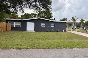 110 N 40th St, Fort Pierce, FL 34947 - Photo 21
